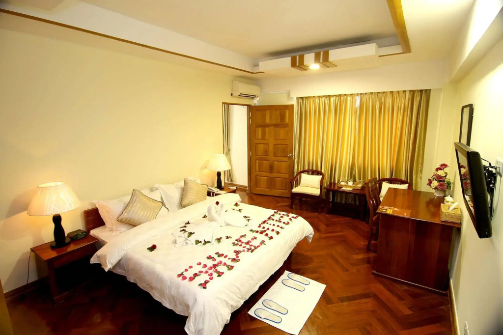 Shwe Htee Hotel