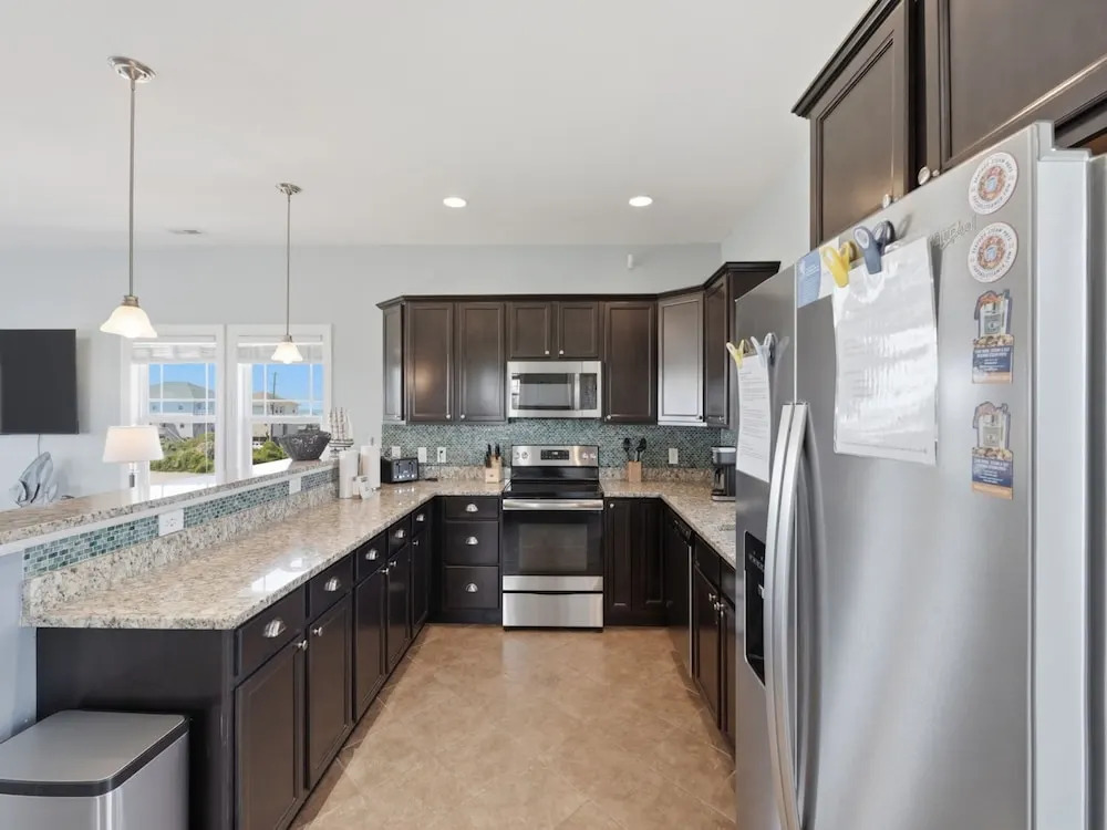Lovin' Lowe Tide by Topsail Realty