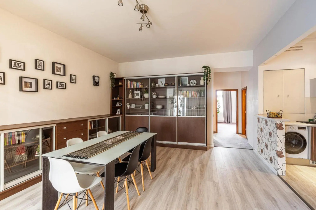 The comunist apartment 2bds
