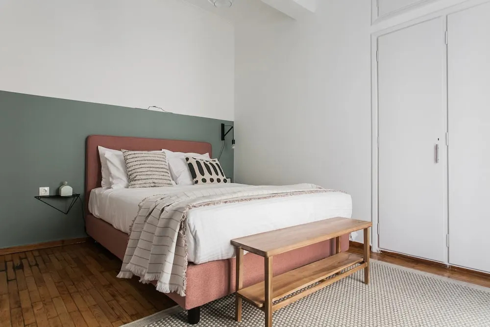 Groovy 2BR Apartment in Koukaki