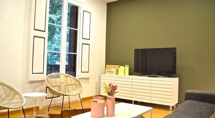KM Rocafort Apartment