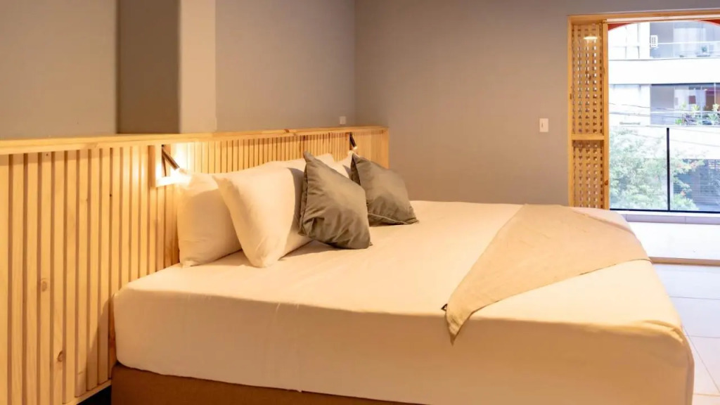 Leviu by Bernalo Hotels