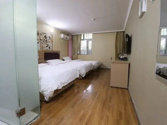 Karamay Clear Water Bay Business Hotel