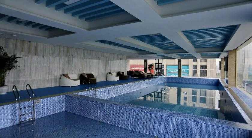Yibin Celebrity City Hotel
