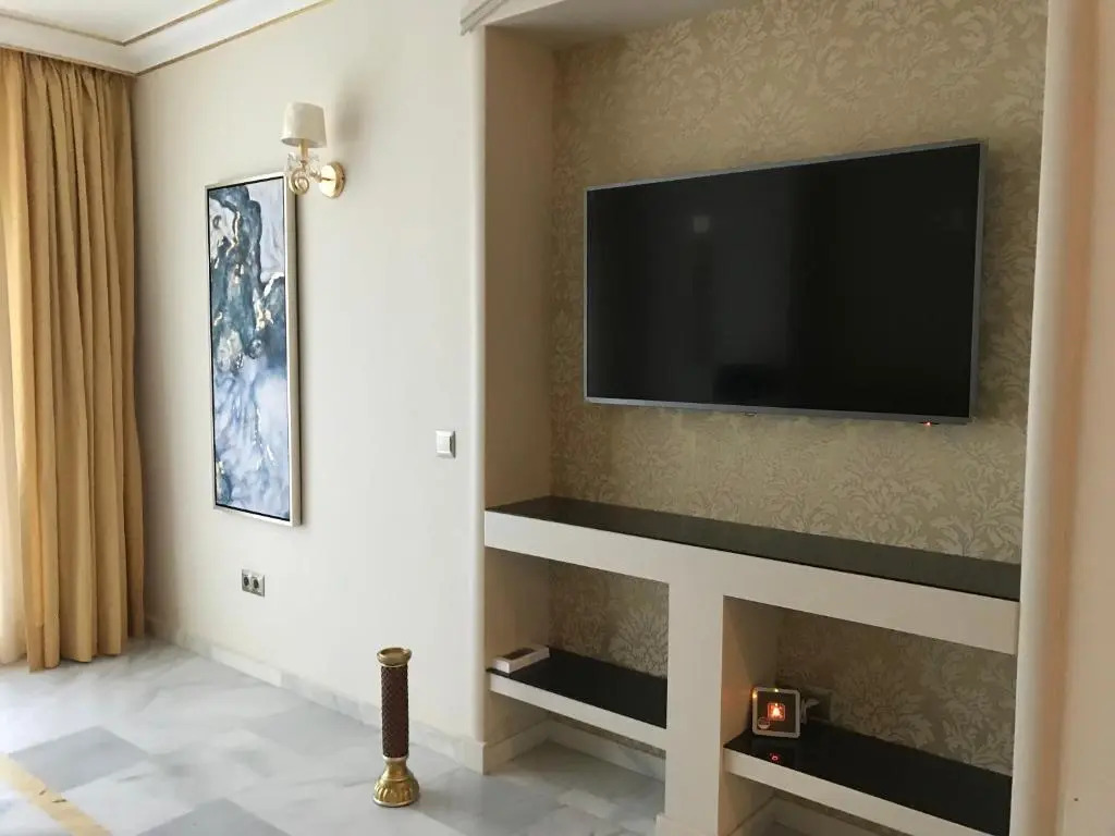 Magna Marbella Luxurious apt at 5 mins from the beach by easyBNB