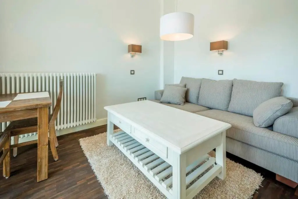 "Villa Anker" 1 Etage - links