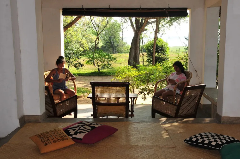 Waters Edge Anuradhapura - 3-Bed Lakeside Bungalow