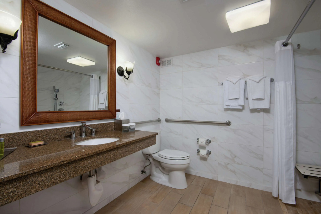 DoubleTree Beach Resort by Hilton Tampa Bay - North Redington Beach