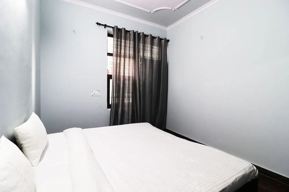 SPOT ON 47848 Friends Residency
