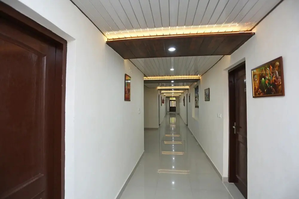 OYO 33407 Hotel Ashiana