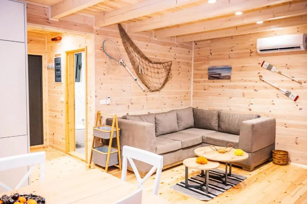 Congo Bungalow