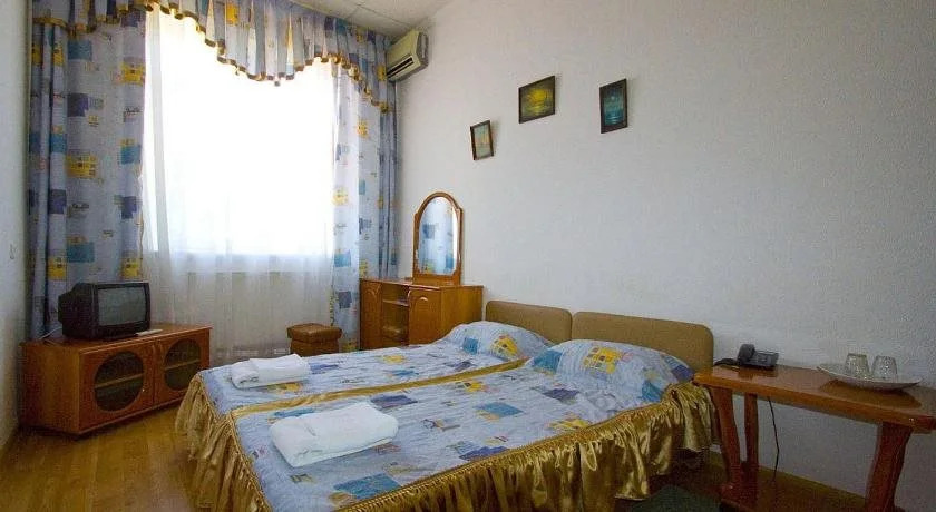 Гостиница Заря