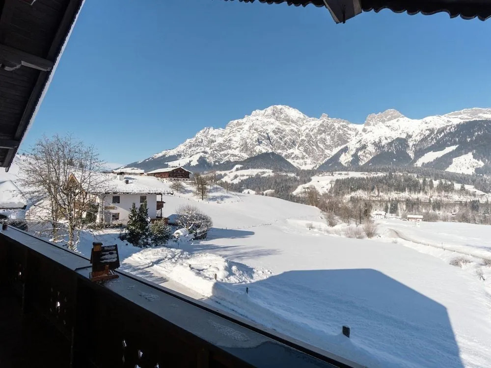 Apartment in Leogang near Ski Lift