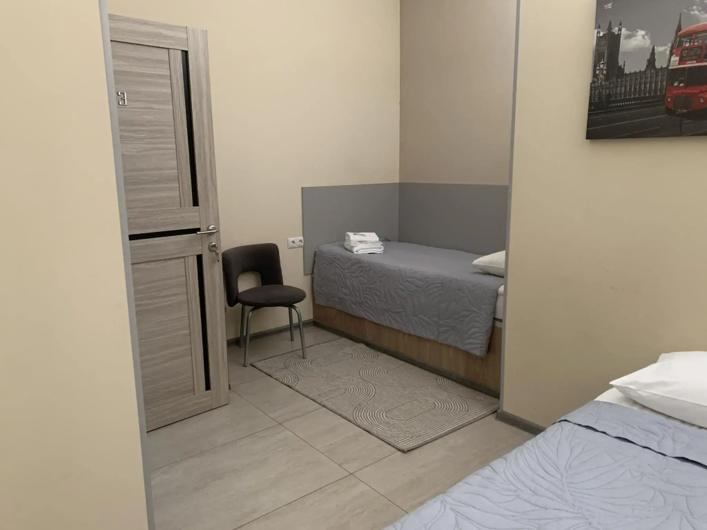 Three Rooms (Три румс)