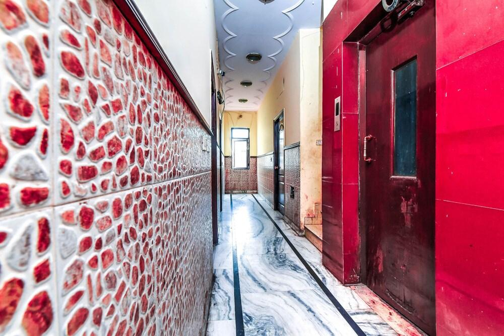 Hotel Ambica Deluxe