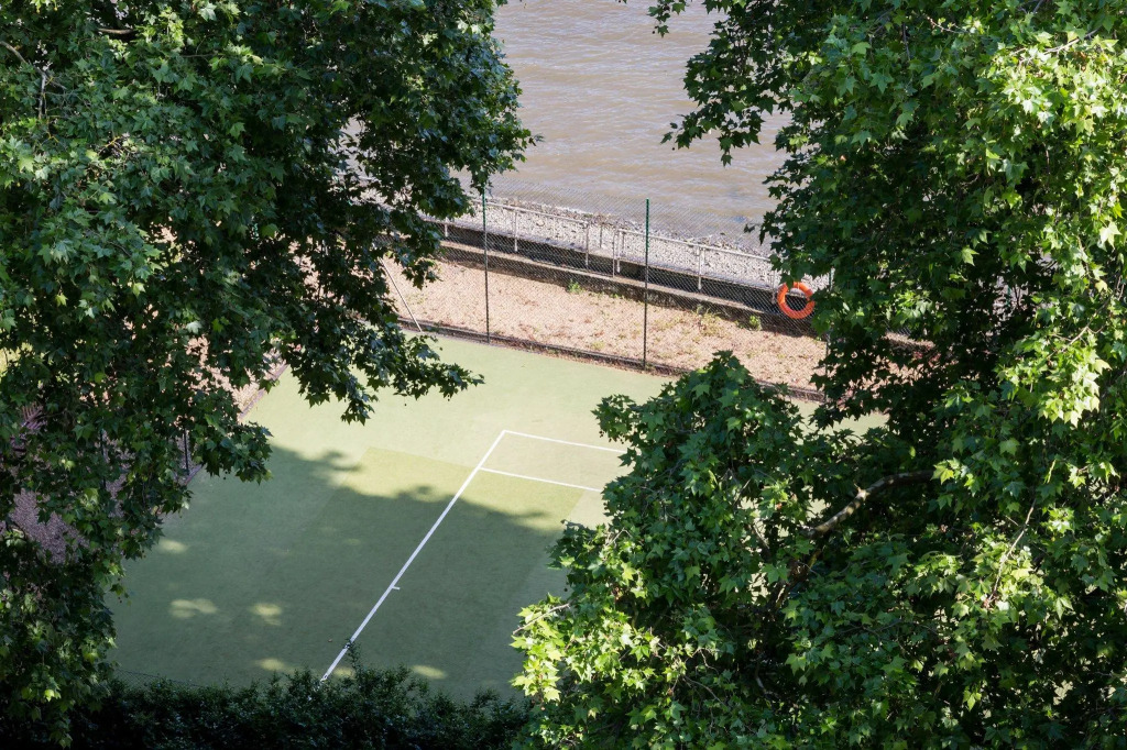Dolphin House - Serviced Apartment Living In London