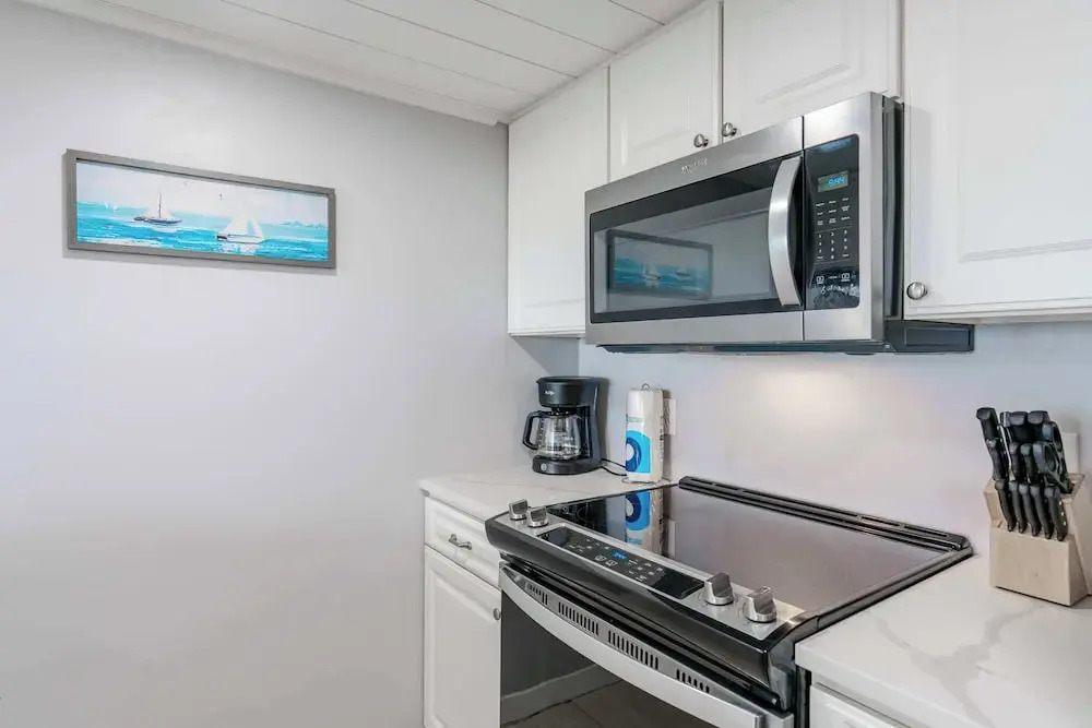 Beachfront Days Ocean View Condo Bliss