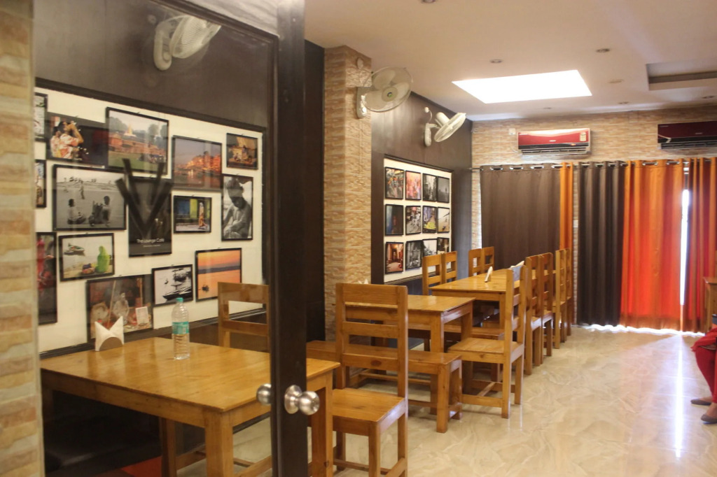 HOTEL VARUNA
