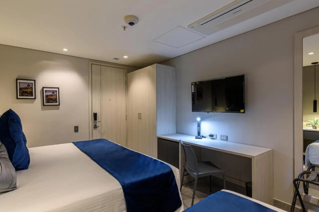 4 Sur Hotel