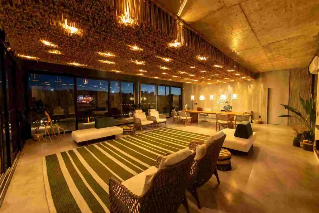 Nanii Hotel