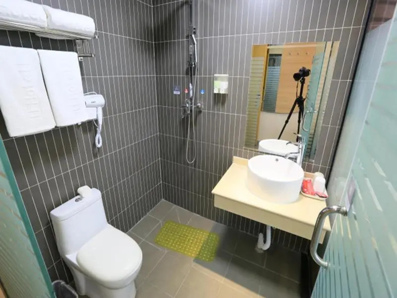 Thank Inn Chain Hotel gansu jiuquan suzhou district bell and drum tower