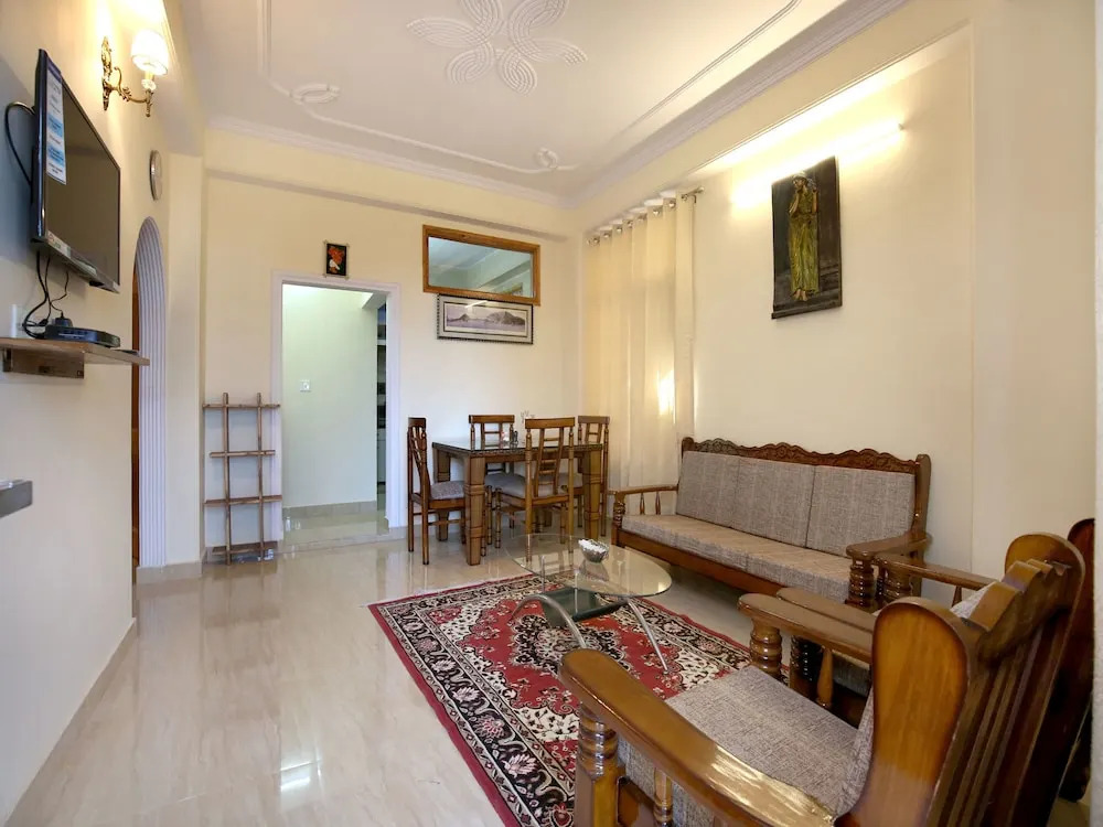 OYO 9838 Home 2BHK Whistling Pines Bharari
