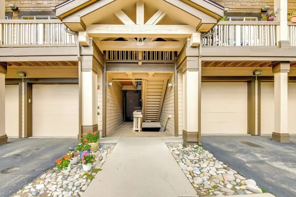 Condo w/ Mtn View < 1 Mi to Steamboat Resort!