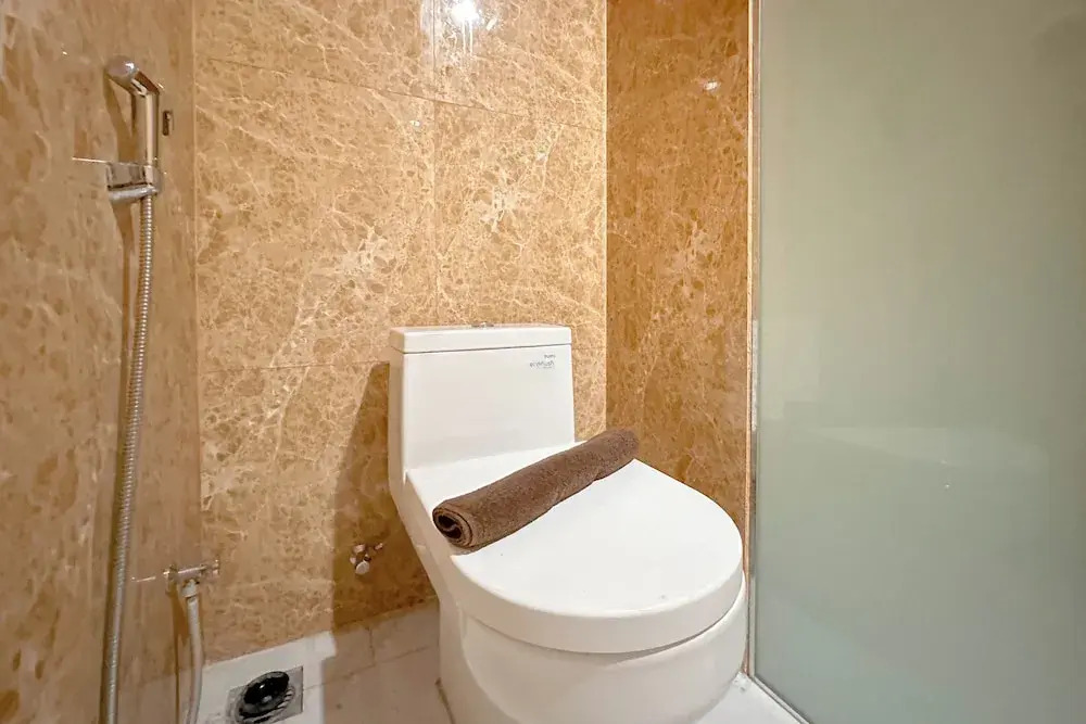 Tidy and Strategic Location Studio Grand Sungkono Lagoon Apartment