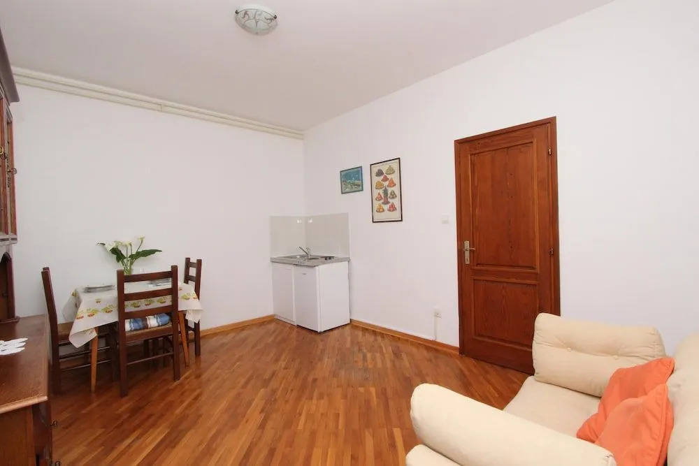 Apartments Ive
