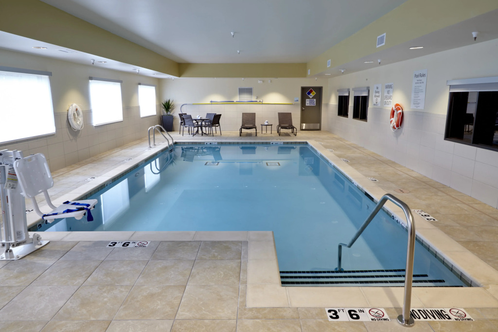 Holiday Inn Express and Suites Tahlequah by IHG
