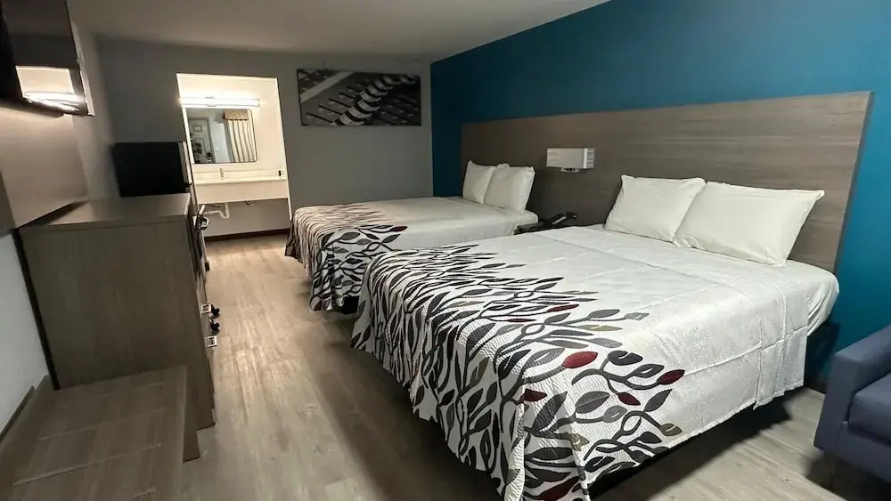 Days Inn by Wyndham Camden AR
