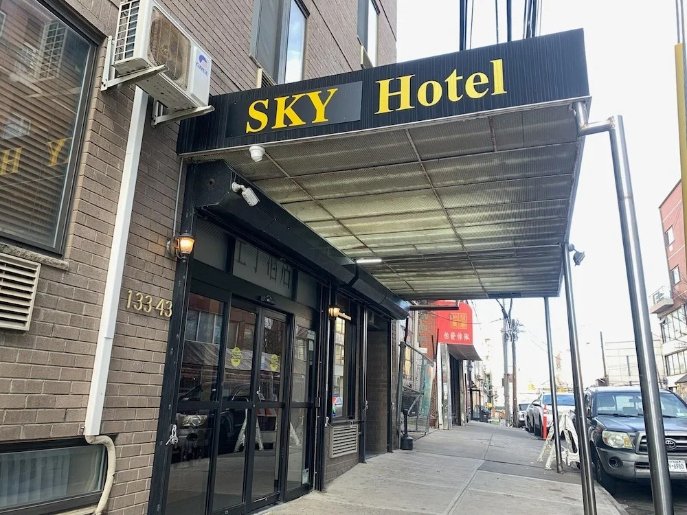 Sky Hotel Flushing/Laguardia Airport