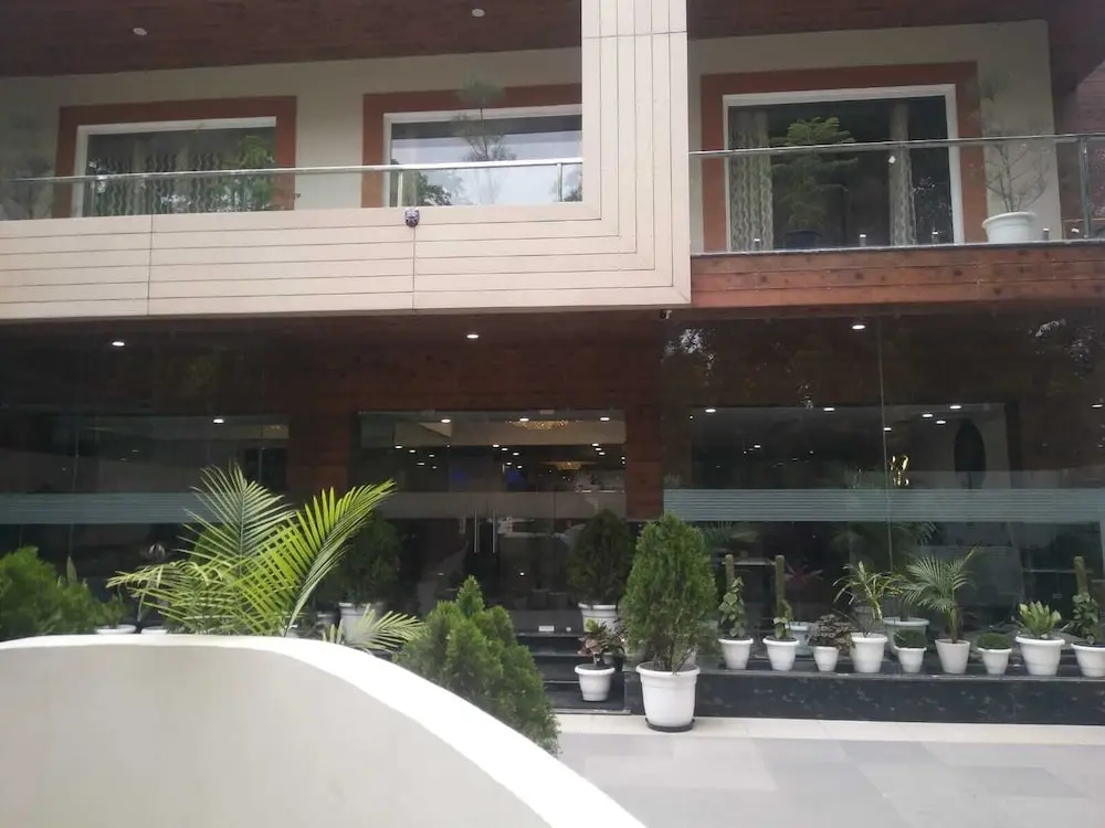 Royal Residence Near 32nd Milestone