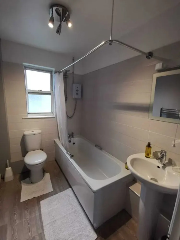 Kings Arms Holiday Apartments