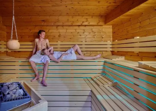 Hotel Restaurant Zum Goldenen Anker mit Hallenbad & Wellnessbereich