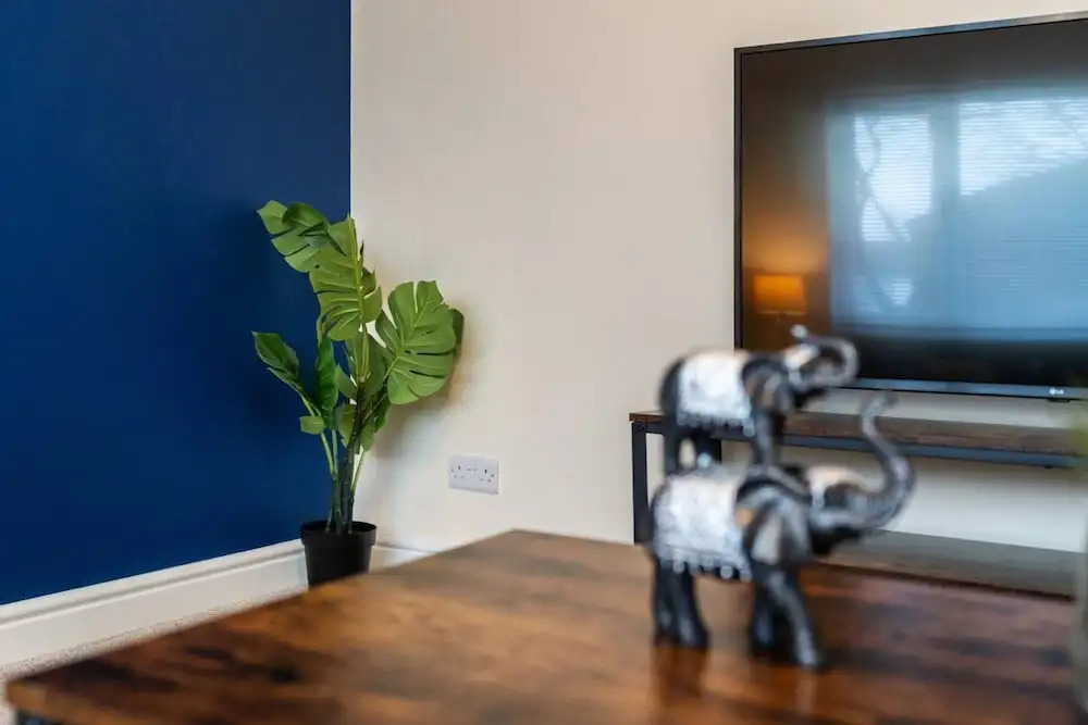 Impeccable Luxury 2-bed House in Sheffield