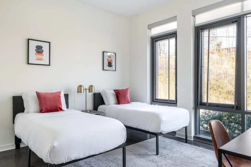 Alexandria Alluring 2BD 2BA Apartment