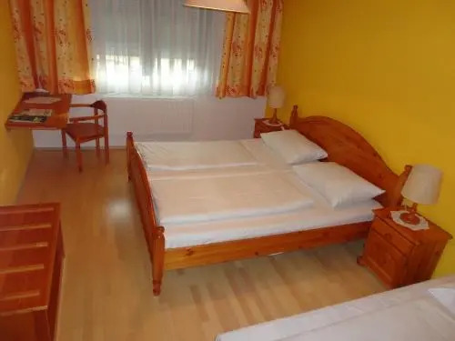 Bed & Breakfast Zum Alten Weinstock