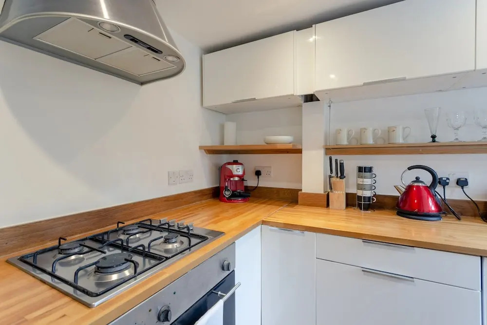 2 Bedroom Brixton Flat