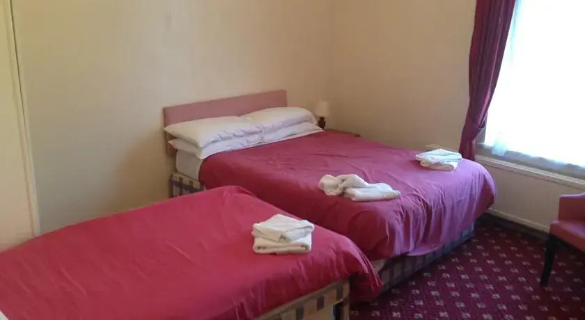Tudor Rose Hotel