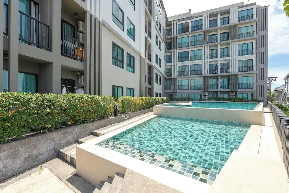 1BR Condo Pool Gym Near Beach C237