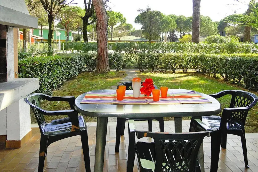 Villas Nautilus With Shared Pool in Bibione