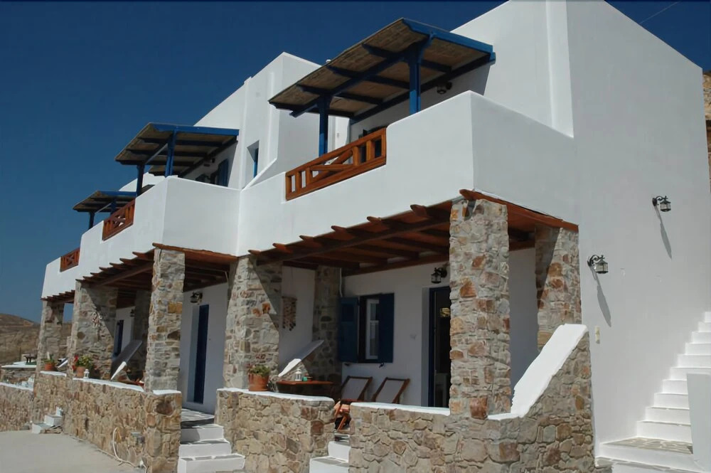 Studios Niovi Serifos