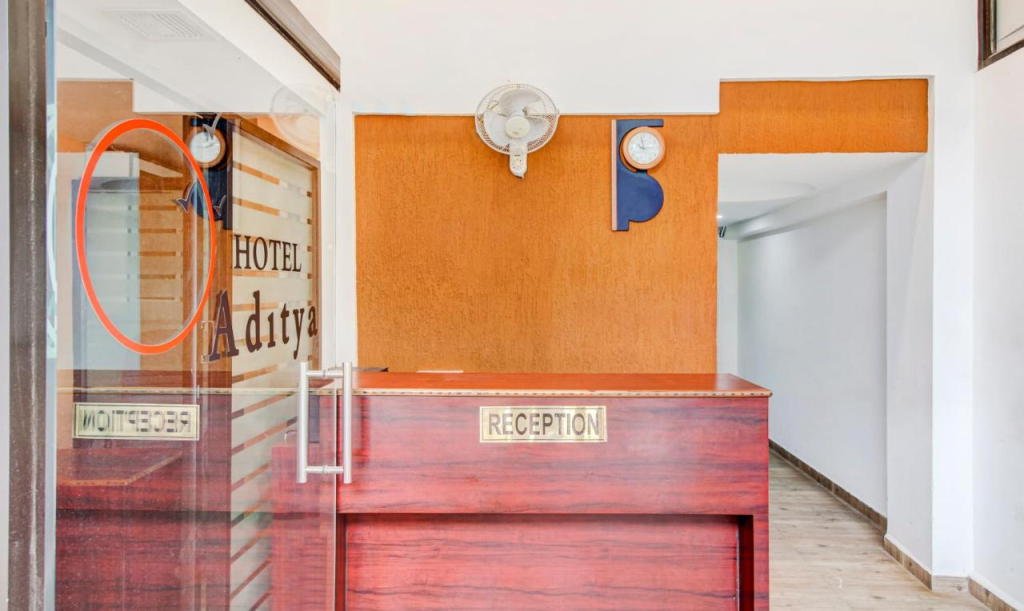 Itsy Hotels Aditya