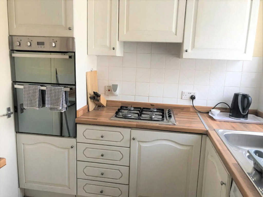 Spacious West London Apartment