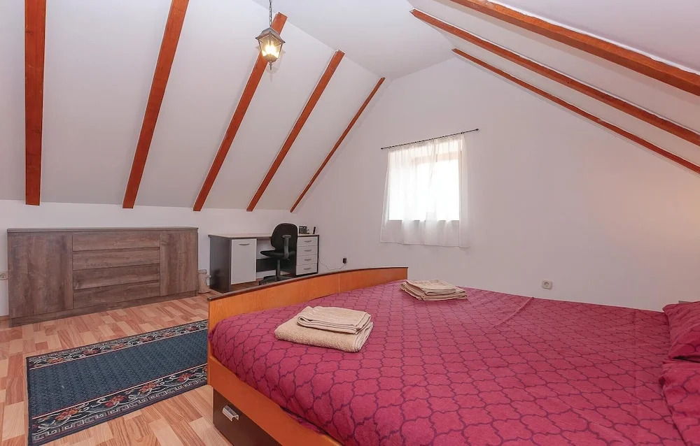 Awesome Home in Oklaj With Wifi and 3 Bedrooms