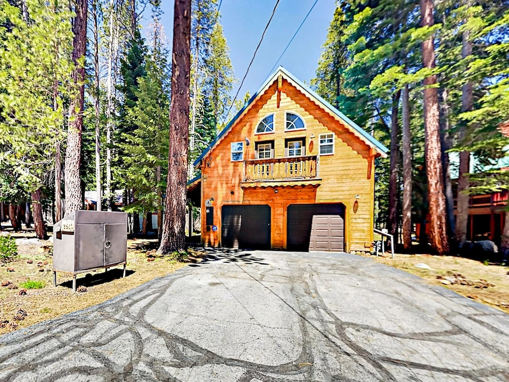 12630 Bernese Lane Home 3 Bedrooms 2.5 Bathrooms Home