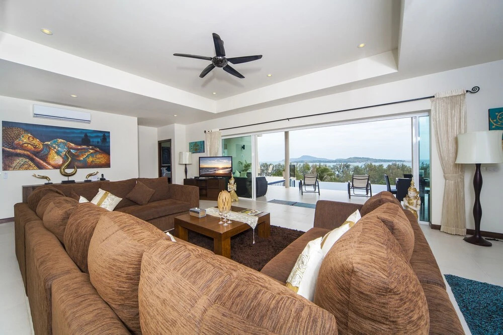 Villa Hin Fa 8 Bed Seaviews in Extensive Modern Grandeur