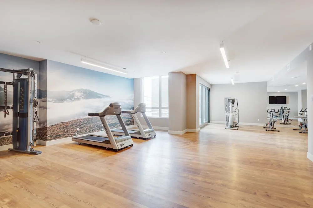 LEquinox Modern Apartments by Corporate Stays