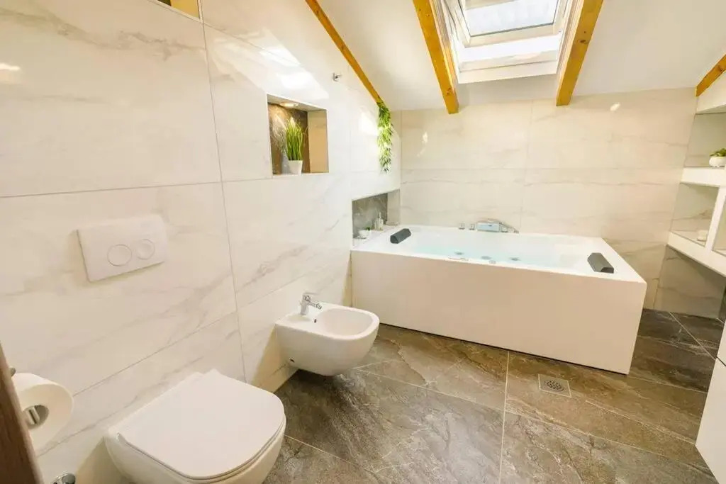 Luxury villa Stocia Split with swimming pool, sauna and jacuzzi in a peaceful location in Split